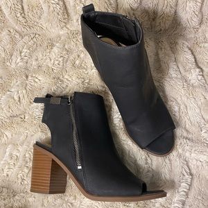 Circus by Sam Edelman Toe Ankle Boots